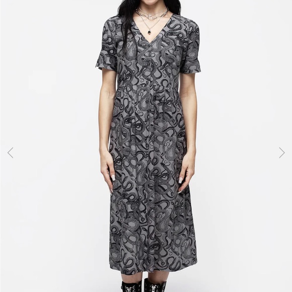 Disturbia snake print midi dress - Picture 6 of 7